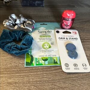 Skin care sheet mask phone grip & stand hand sanitizer 4 items